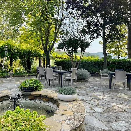 ヴィラ La Collina Di Cesare *